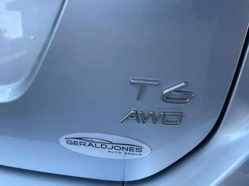 Used 2015 Volvo XC60 T6 Platinum image 18