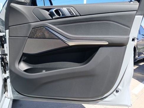 New 2026 BMW X5 sDrive40i RWD image 17