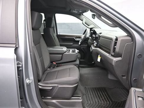 New 2025 Chevrolet Silverado 1500 LT image 38