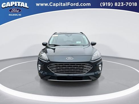 Certified 2022 Ford Escape Titanium w/ Titanium Elite Package image 3