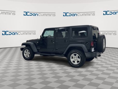 Used 2017 Jeep Wrangler Unlimited Sport w/ Quick Order Package 24S AWD/4WD image 6