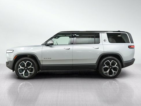 Used 2024 Rivian R1S Adventure AWD/4WD image 2