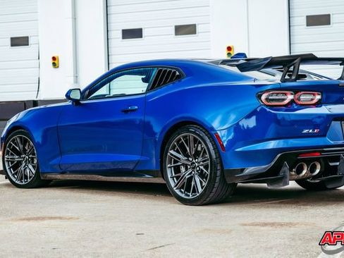 Used 2020 Chevrolet Camaro ZL1 image 65
