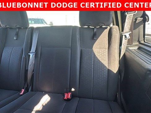 Used 2016 Ford Expedition XLT image 16