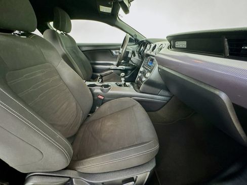 Used 2016 Ford Mustang GT RWD image 32