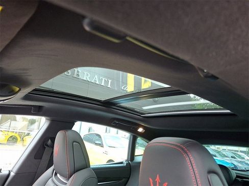 New 2024 Maserati Levante GT Ultima image 31