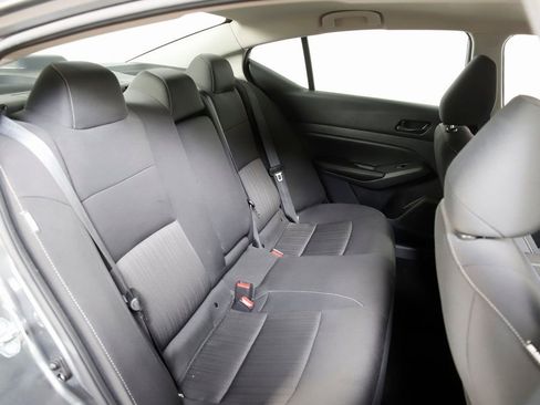 Used 2024 Nissan Altima 2.5 SV image 10