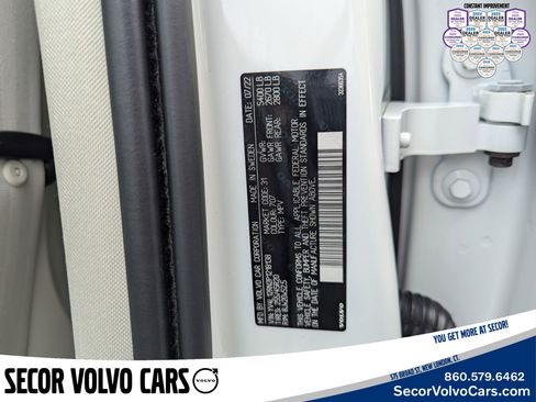 Certified 2023 Volvo XC60 B5 Plus w/ Climate Package image 26