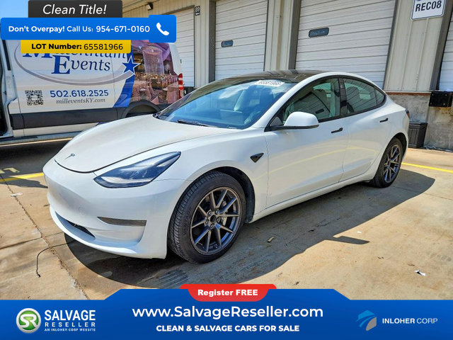 Used 2023 Tesla Model 3 Standard Range RWD image 1