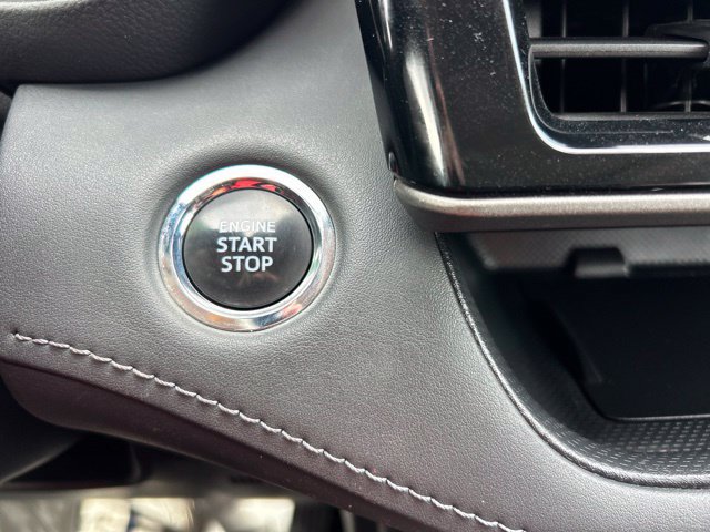 Used 2023 Toyota Highlander XLE AWD/4WD image 23