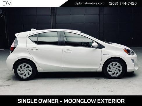 Used 2015 Toyota Prius C Two FWD image 7