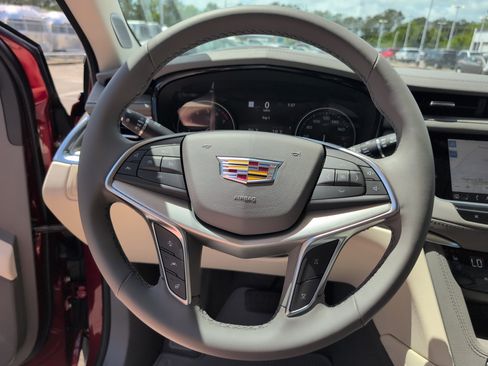 New 2026 Cadillac XT5 Premium Luxury w/ Driver Assist Package FWD image 21