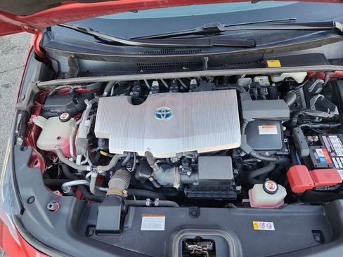 Used 2017 Toyota Prius Prime Premium image 23