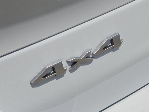 New 2025 Jeep Grand Cherokee L Limited w/ Trailer Tow Package image 14