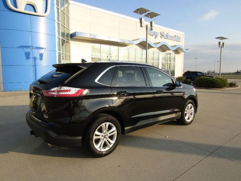 Used 2020 Ford Edge SEL w/ Convenience Package image 5