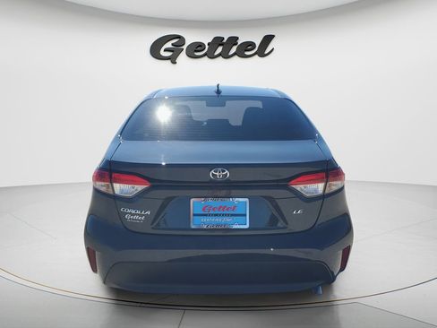 Used 2025 Toyota Corolla LE w/ Convenience Package image 5