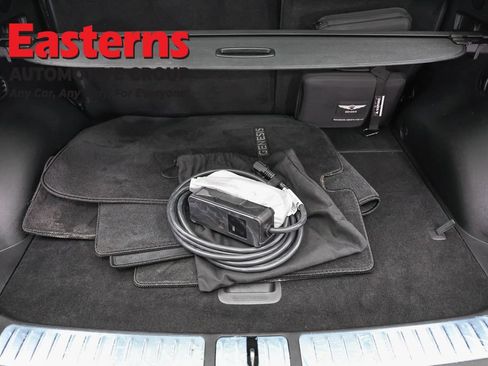Used 2024 Genesis GV60 Advanced AWD/4WD image 9
