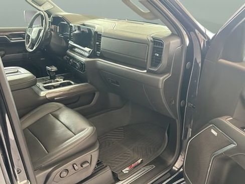 Used 2022 Chevrolet Silverado 1500 LTZ w/ LTZ Premium Package AWD/4WD image 18