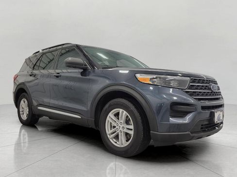 Used 2023 Ford Explorer XLT w/ Class IV Trailer Tow Package image 1