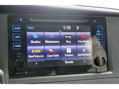 Used 2015 Toyota Sienna XLE Premium FWD image 28