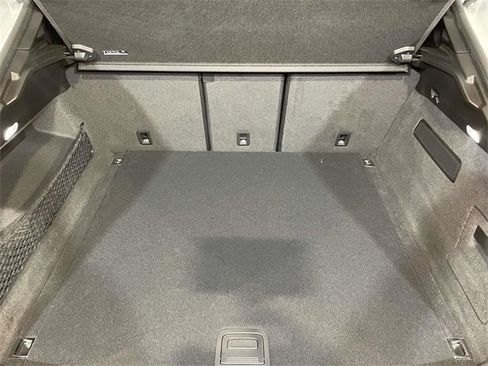 Used 2021 Porsche Macan image 18