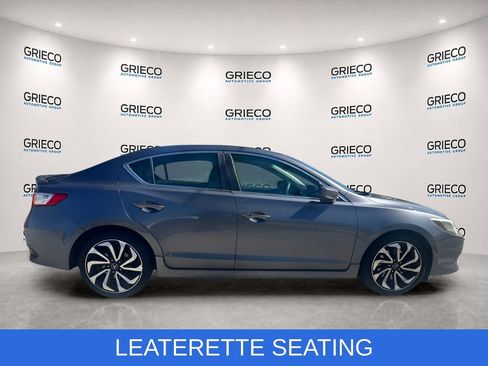 Used 2018 Acura ILX w/ Special Edition Package FWD image 3