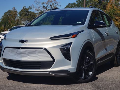 Used 2022 Chevrolet Bolt EUV Premier w/ Launch Edition image 4