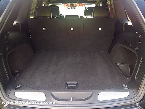 Used 2018 Jeep Grand Cherokee Limited image 13