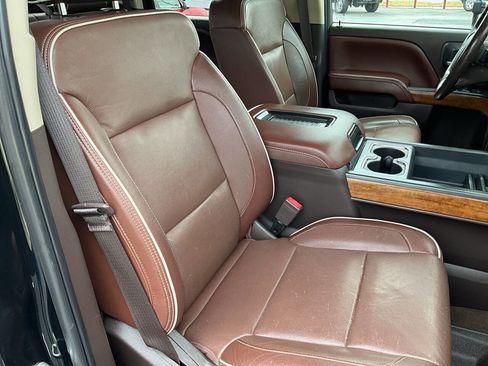 Used 2017 Chevrolet Silverado 3500 High Country w/ Duramax Plus Package image 26