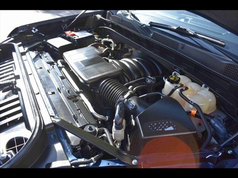 Used 2020 GMC Sierra 1500 SLE image 39