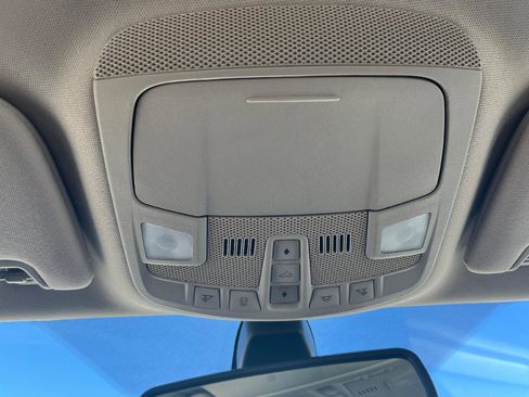 Used 2020 Ford Fusion SE image 30