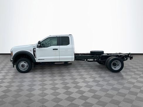 New 2026 Ford F550 4x4 Supercab Super Duty image 3