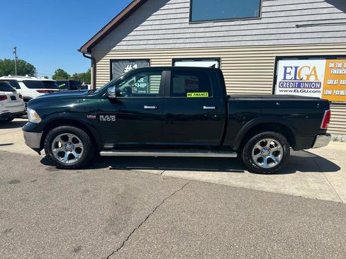 Used 2015 RAM 1500 Laramie w/ Convenience Group AWD/4WD image 8