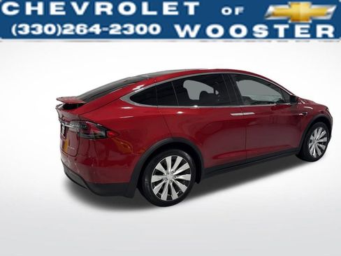 Used 2019 Tesla Model X image 5