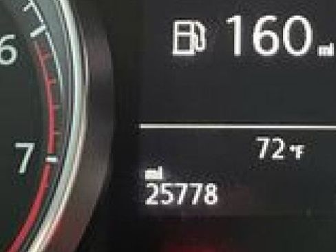 Used 2015 Volkswagen Golf S FWD image 36