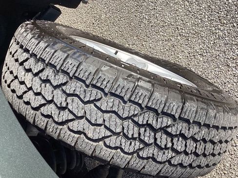 Used 2021 Ford F150 XLT w/ Trailer Tow Package image 17