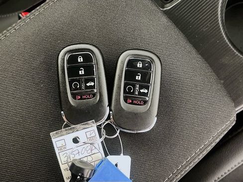 Used 2025 Honda Civic Sport image 33