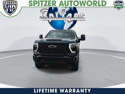 New 2026 Chevrolet Silverado 2500 ZR2 w/ LPO, Dark Essentials Package
