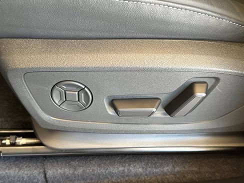 Used 2027 Audi Q6 e-tron Premium Plus w/ Premium Plus AWD/4WD image 14