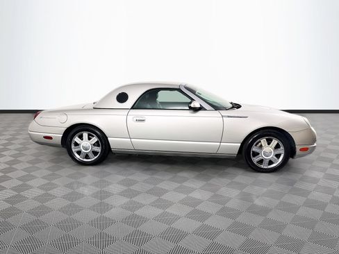 Used 2005 Ford Thunderbird RWD image 8