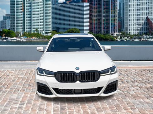 Used 2023 BMW M550i xDrive w/ Dynamic Handling Package AWD/4WD image 2