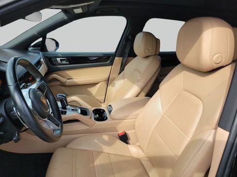 Used 2022 Porsche Cayenne Platinum Edition AWD/4WD image 21