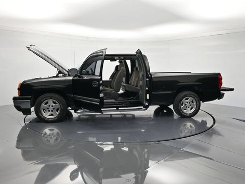 Used 2007 Chevrolet Silverado 1500 LT w/ Extended Cab Value Package RWD image 44