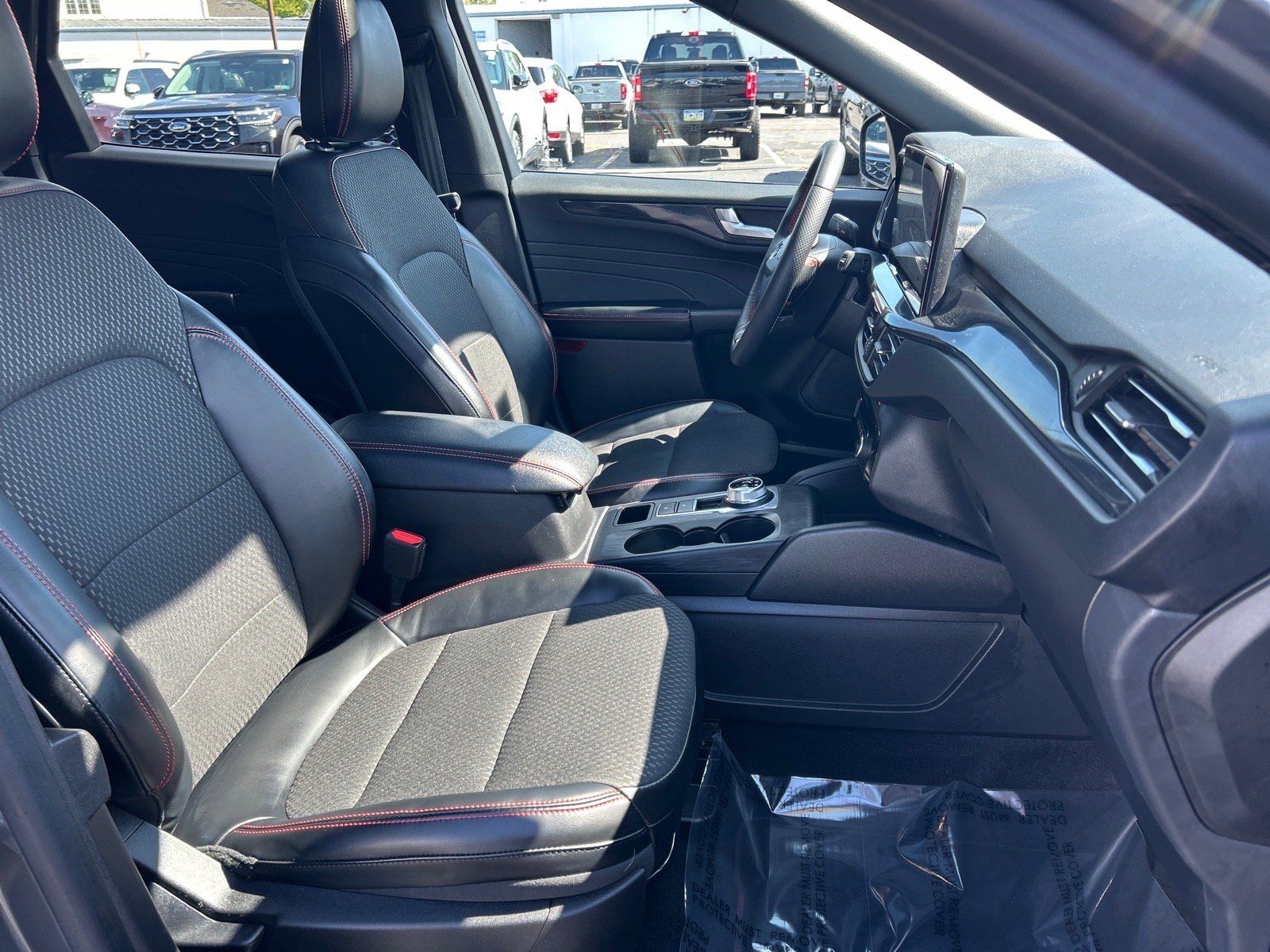 Used 2023 Ford Escape ST-Line AWD/4WD image 19