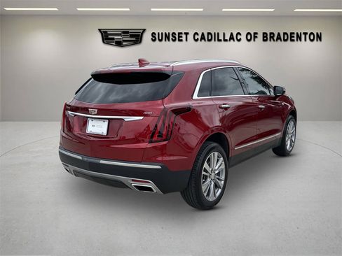 Certified 2024 Cadillac XT5 Premium Luxury FWD image 5
