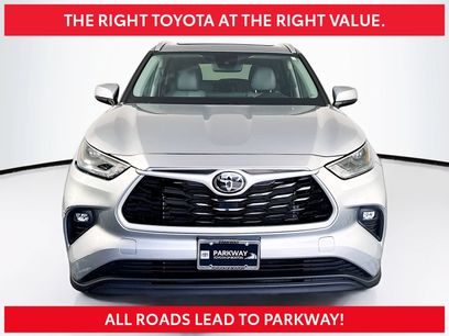 Used 2023 Toyota Highlander XLE