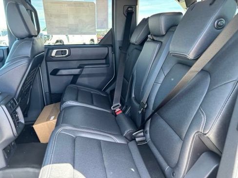 New 2026 Ford Bronco Badlands AWD/4WD image 15