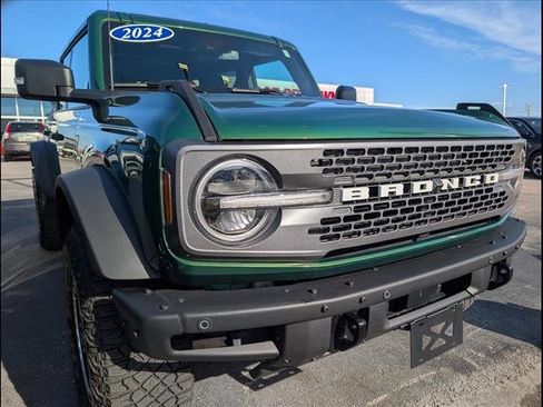 Used 2024 Ford Bronco Badlands image 20