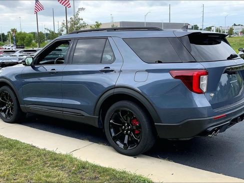 Used 2021 Ford Explorer ST w/ Equipment Group 401A AWD/4WD image 2