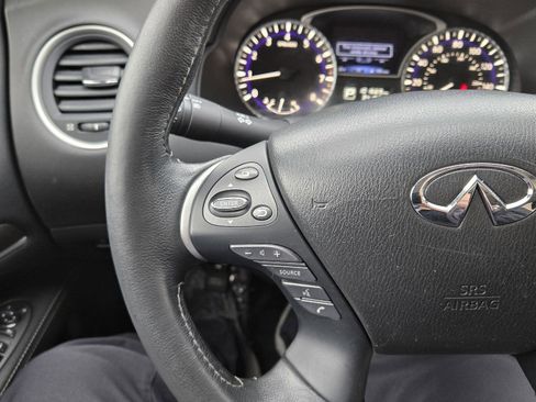 Used 2019 INFINITI QX60 Luxe w/ Essential Package image 29